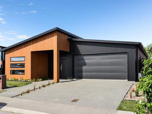 10 Halley Drive, Greenhill Park