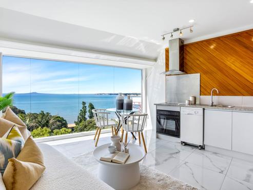 747D Whangaparaoa Road, Manly