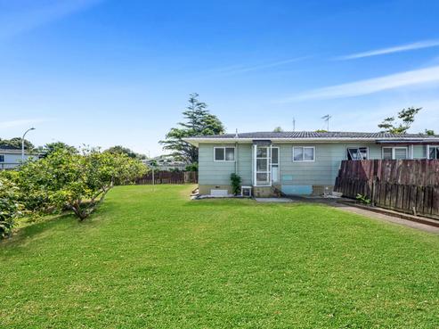 1/23 Challen Close, Conifer Grove