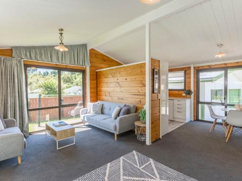 30 Hookway Grove, Paraparaumu