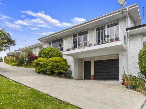 2/300 Saint Johns Road, Saint Johns