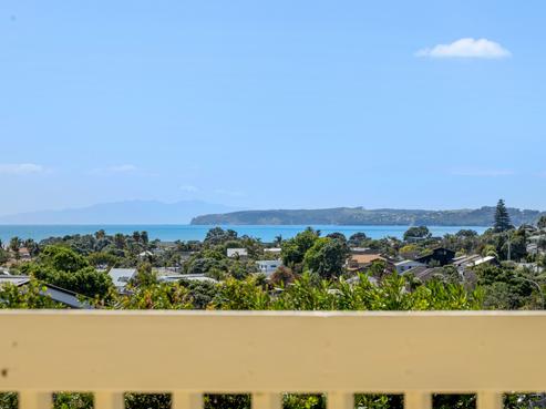 14 Birdie Place, Red Beach
