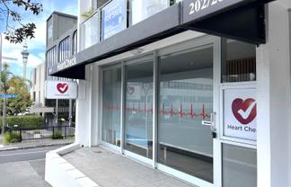 DISCOUNTED BOUTIQUE SUBLEASE
