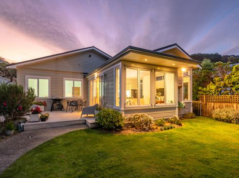 86 Standen Street, Karori