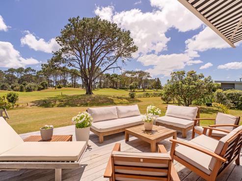 111 Benjamin Place, Matarangi