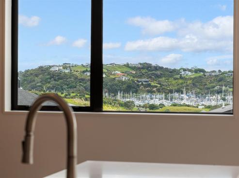 9 Whale Bay Rise, Gulf Harbour