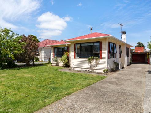 16 Tawai Street, Trentham