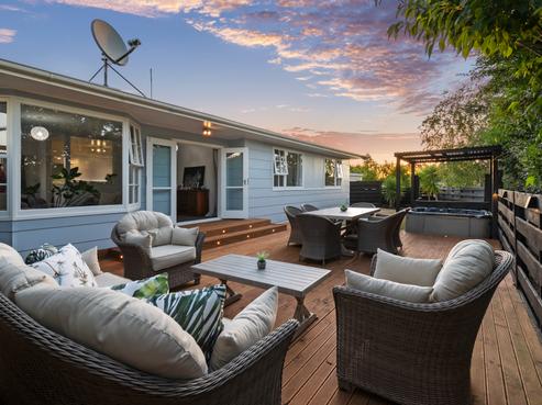 6 Kimberley Grove, Westbrook