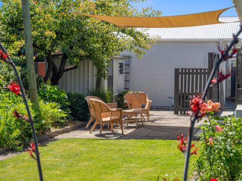 12 Washington Crescent, Redwoodtown