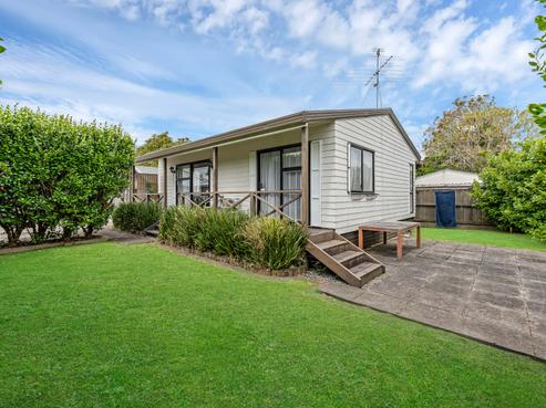 2/20 Hill Crescent, Papakura