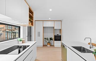 135 Lincoln Road, Addington