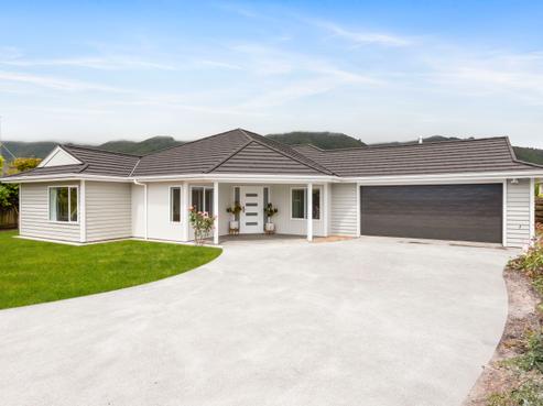 13 Runanga Grove, Waikanae