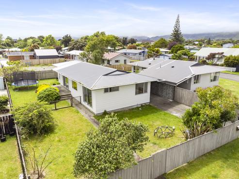 6B Sharda Grove, Paraparaumu Beach