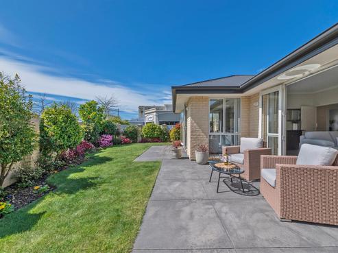 65 Country Club Terrace, Northwood