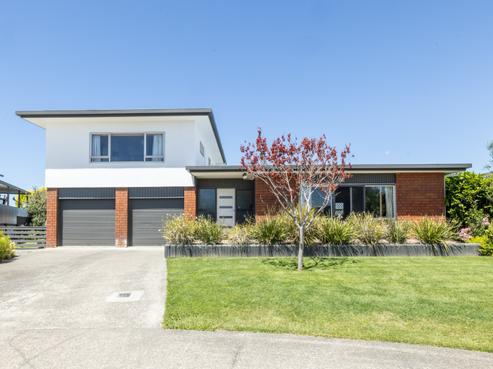 6 Somerset Place, Taradale