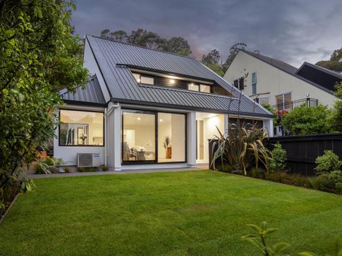1/9 Glenstrae Road, Redcliffs