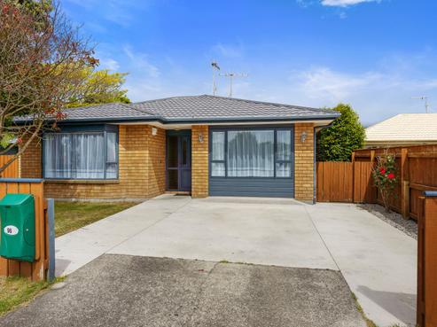 96 Makarini Street, Paraparaumu