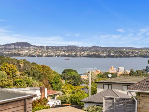 3/2 Colonial Road, Birkenhead