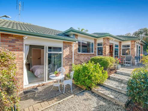 25 Chesterfield Way, Orewa