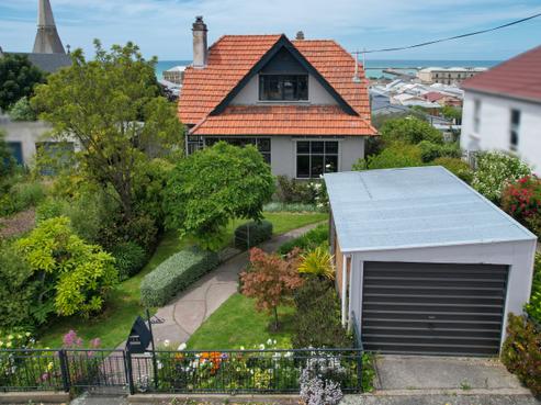 11 Wharfe Street, Oamaru