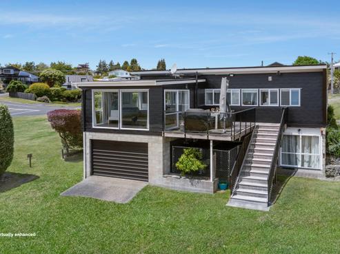 51 Rainbow Drive, Rainbow Point