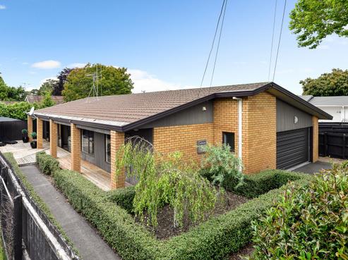 728 River Road, Chartwell