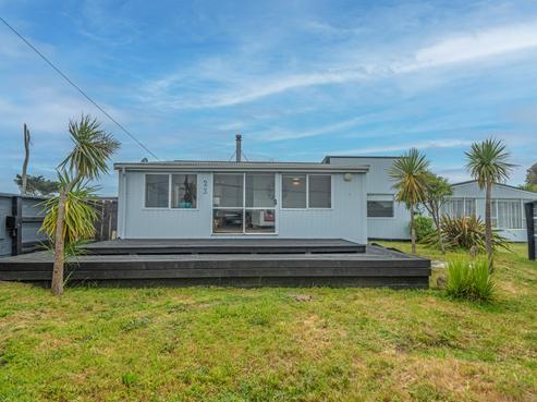 23 Nash Parade, Foxton Beach