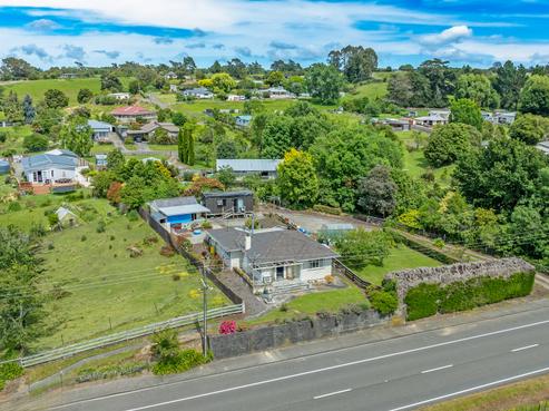 1061 Halcombe Road, Halcombe
