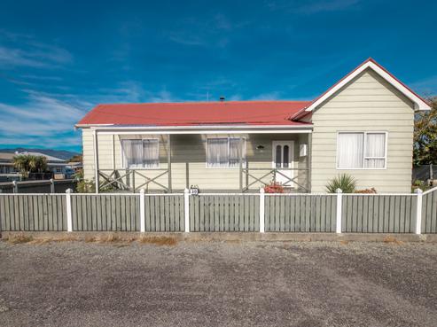 30 Henley Street, Westport