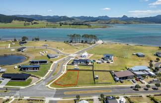 174 Harbour Drive, Matarangi