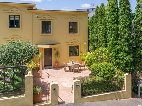 23W Tisdall Street, Hamilton Central