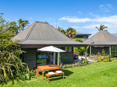 9/223 Main Road, Tairua