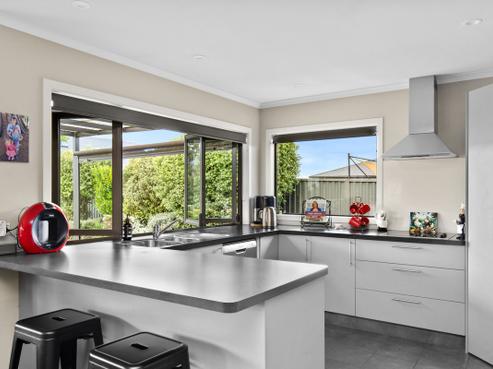 26 Larch Crescent, Alexandra
