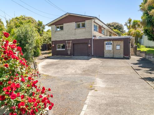 11 Karioi Crescent, Raglan