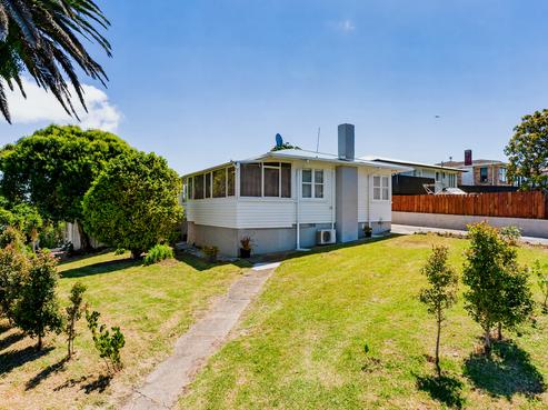 2 Portman Road, Mount Wellington