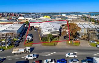 Centrally located warehouse