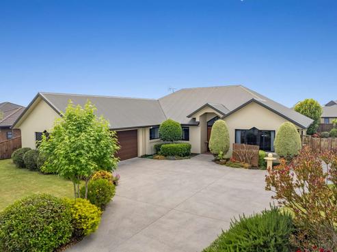 15 Norfolk Drive, Cambridge