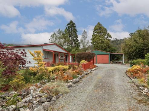 72 Mcgill Street, Waimangaroa