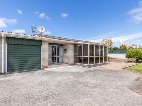2/31 Grey Street, Waitara