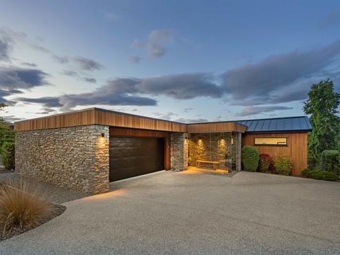 10 Caithness Court, Jacks Point