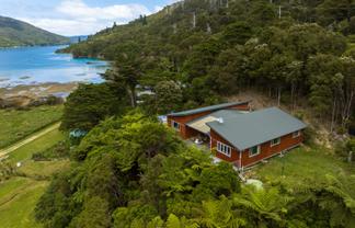  Endeavour Inlet, Admiralty Bay