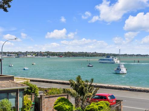 27A The Parade, Bucklands Beach