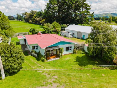 6 Valley Road, Woodville