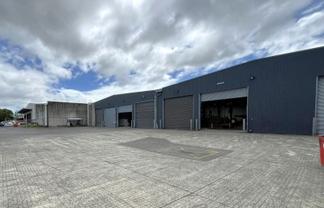 Flex Space: Airport Oaks Warehouse/Office | JLL