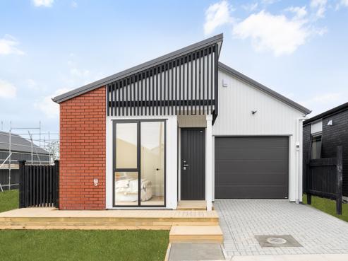 36 Paretao Street, Massey