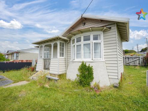 256 Barrow Street, Bluff
