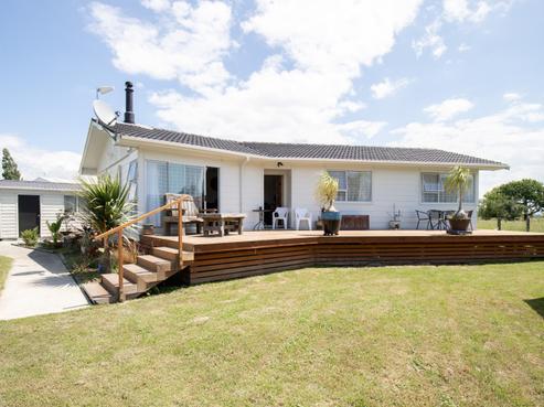 5 Thompson Road, Kerepehi
