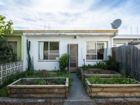 2/104 Budge Street, Riversdale