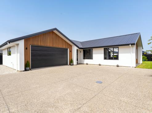 6 Neil Collins Lane, Mosgiel