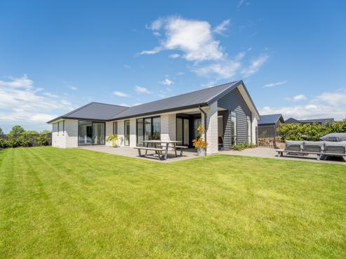 56 Meadowstone Street, Gleniti